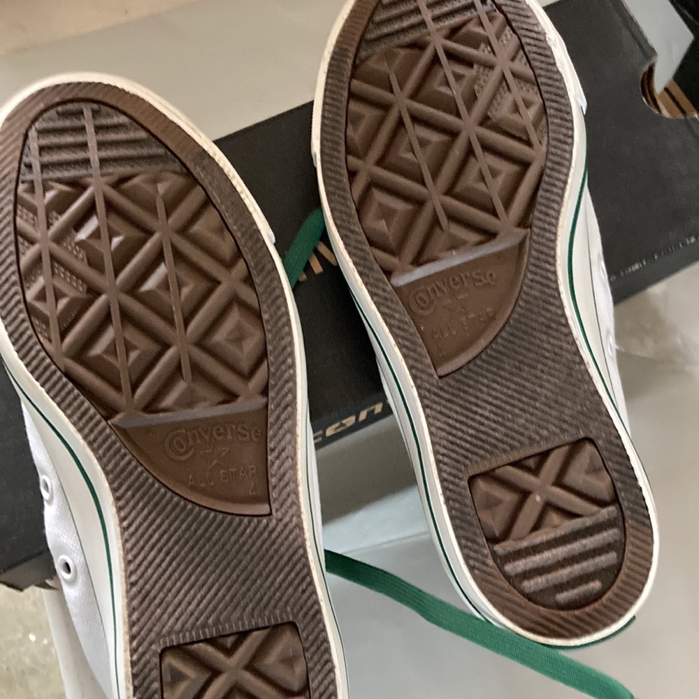 Converse - Picture 4 of 5